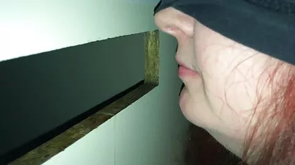 سوفی مون شیرین شکاف ویدویسکسی صورتی را پنهان می کند